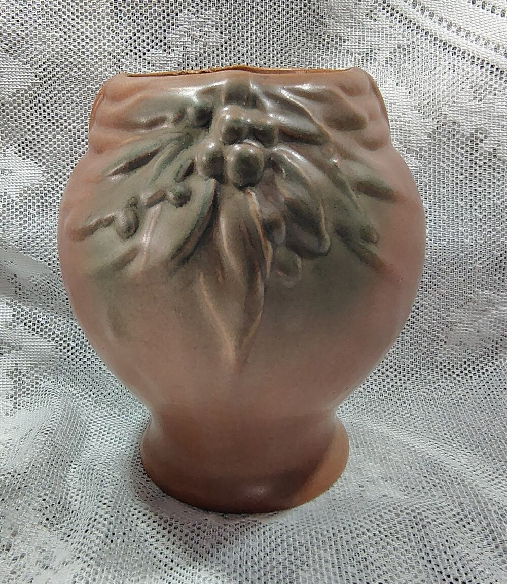 Vintage 7" 1930's Nelson Mccoy Ceramic Berries & Leaves Brown Matte Vase/Planter